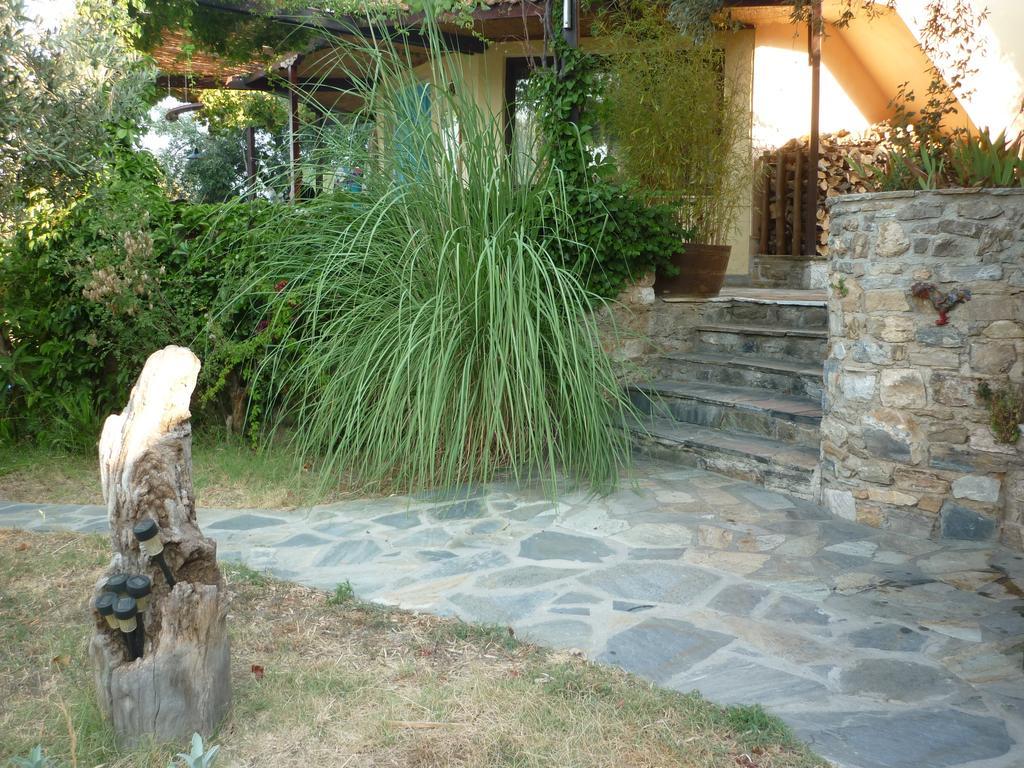 The Place By The Sun Μηλιά Εξωτερικό φωτογραφία